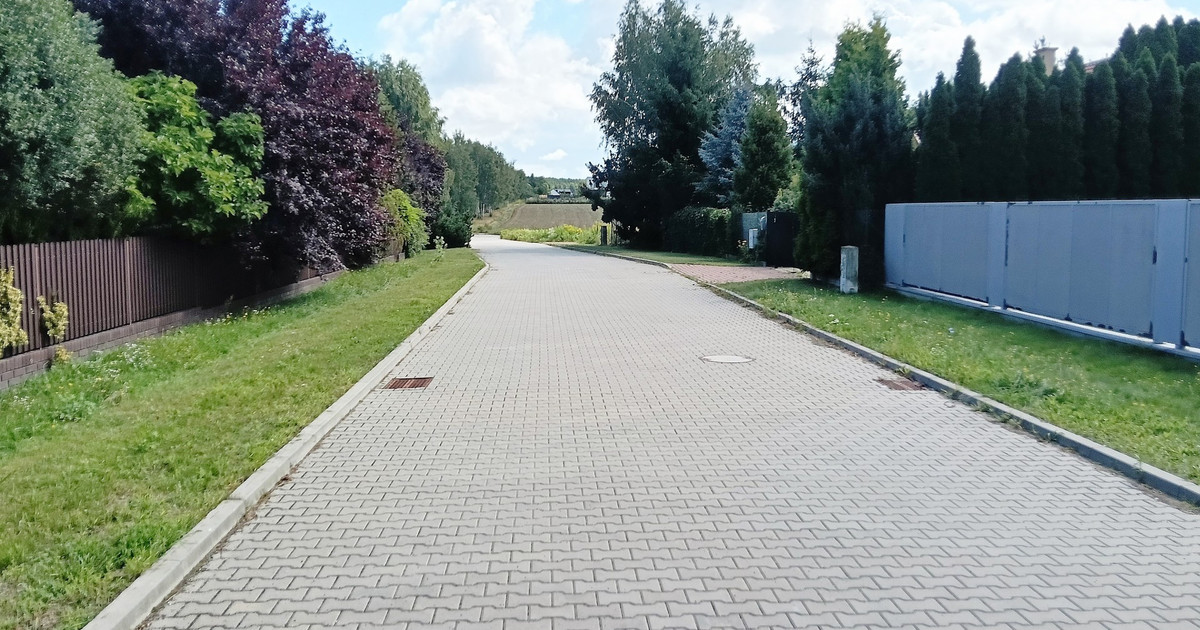 Działka na sprzedaż - Widok 2