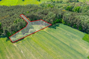 Budowlana 2300 m² ze stawem i zielenią