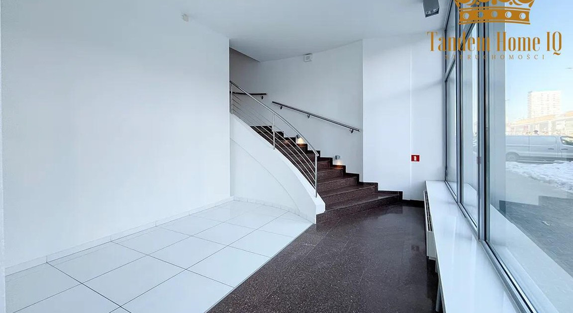 Lokal handlowy, usługowy do wynajęcia - Widok 2
