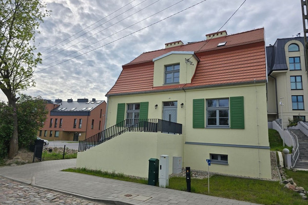 Nieruchomość komercyjna na sprzedaż