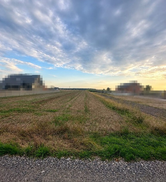 Działka na sprzedaż - Widok 2