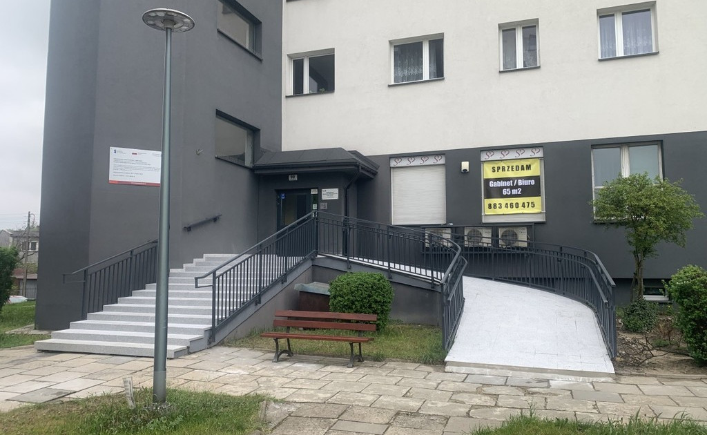 Lokal handlowy, usługowy na sprzedaż - Widok 2