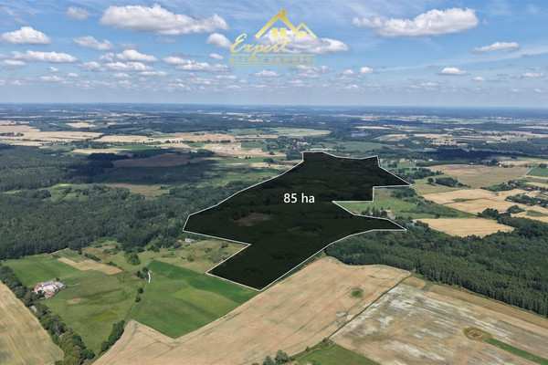 Telek, 852441 m²