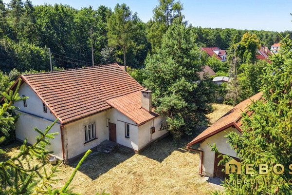 Shtëpi, 150 m², tokë 1055 m²