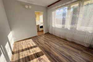 Mieszkanie 2-pokojowe 33,3 m² – Żychlin, os. Traugutta
