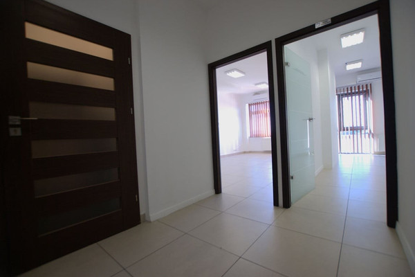 Komercinės patalpos, 58 m²
