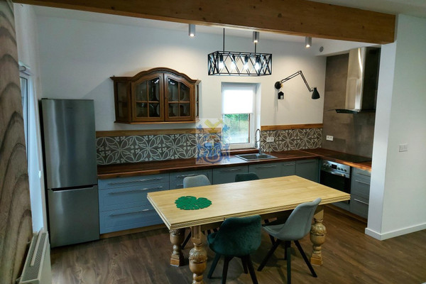 Casa, 110 m², terreny 400 m²