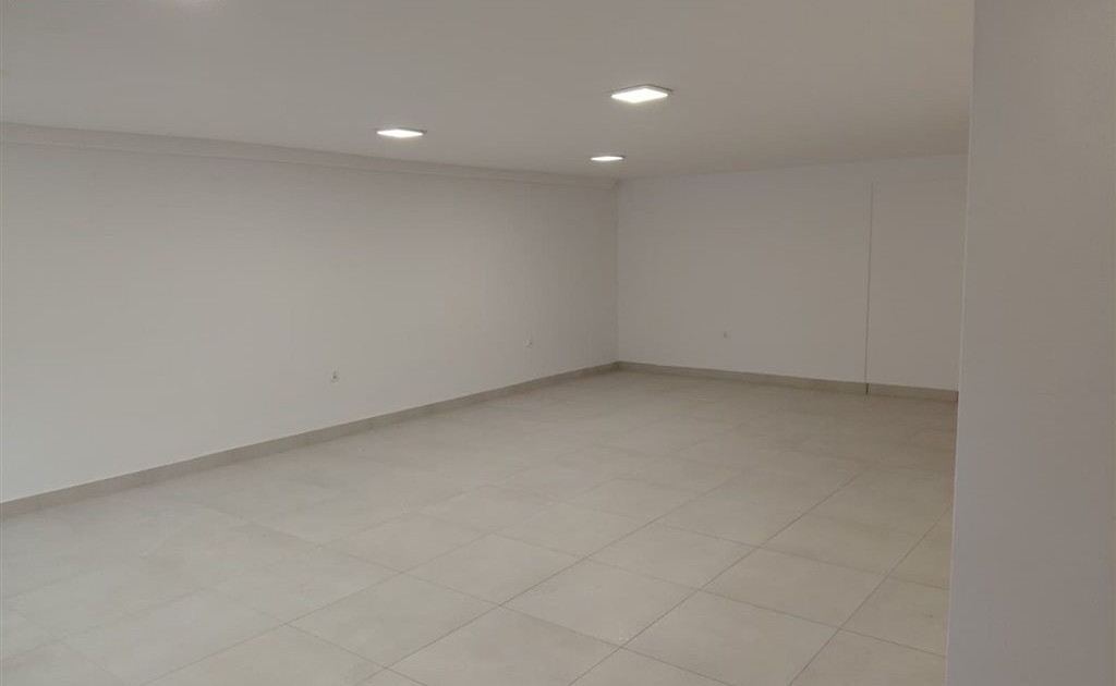 Lokal handlowy, usługowy na sprzedaż - Widok 2