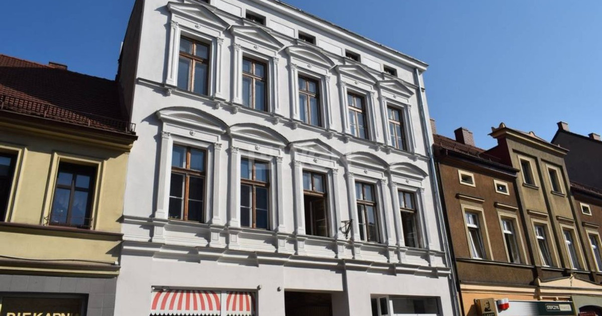 Kamienica, blok na sprzedaż - Widok 2