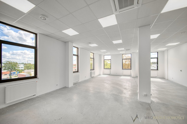 Nieruchomość komercyjna na sprzedaż, 217 m² Wrocław
