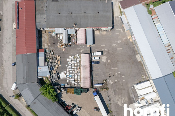 Poslovni prostor, 577 m²