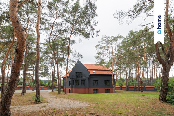 Hiša, 410 m², zemljišče 2800 m²