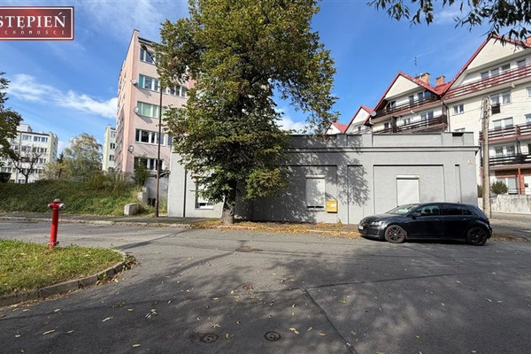 Lokal handlowy, usługowy na sprzedaż