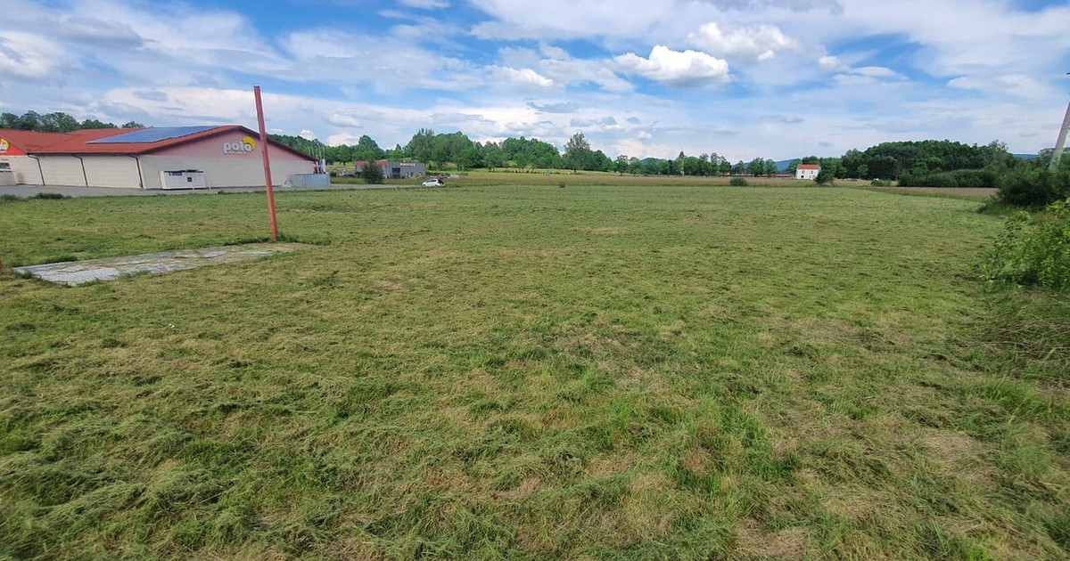 Działka na sprzedaż - Widok 2