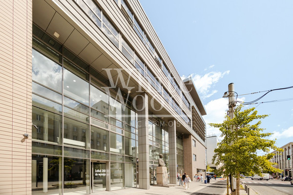 Poslovni prostor, 1400 m²