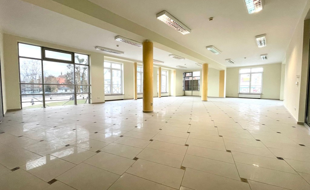 Lokal handlowy, usługowy do wynajęcia - Widok 2