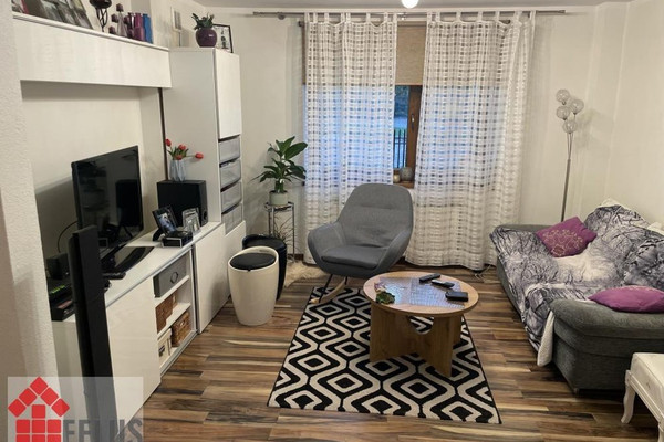 Woning, 220 m², grond 1900 m²