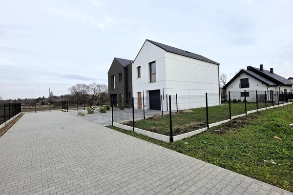 Dom na sprzedaż