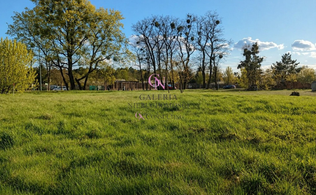 Działka na sprzedaż - Widok 2