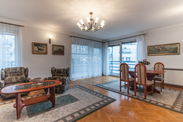 Apartament 4 camere, 118 m²