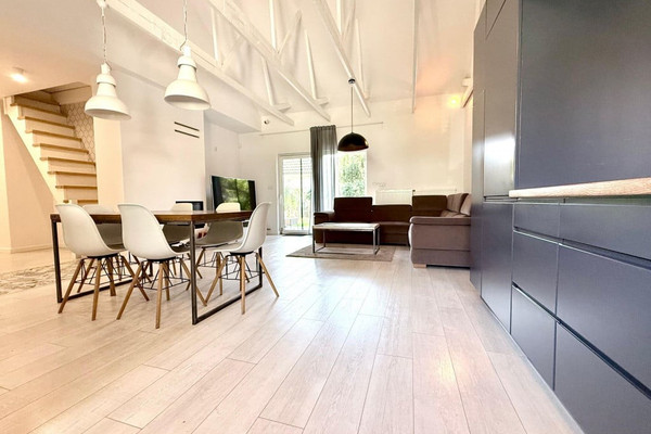 Casa, 130 m², terreno 700 m²