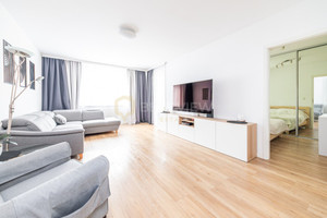 4 pokoje | 93,5 m² | 2 miejsca w garażu | Bemowo