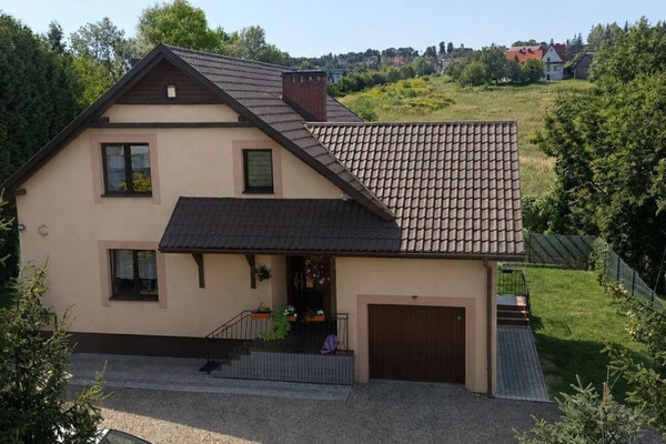 Dom, 152 m², działka 1600 m²