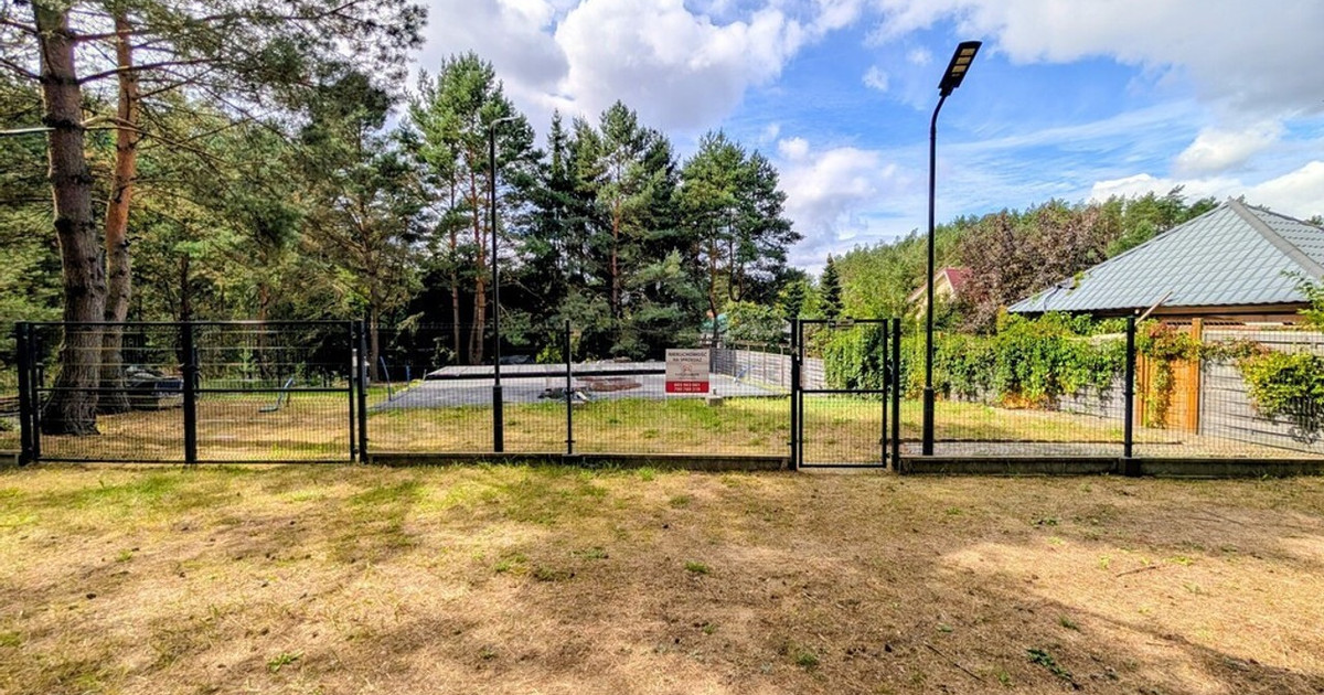Działka na sprzedaż - Widok 2