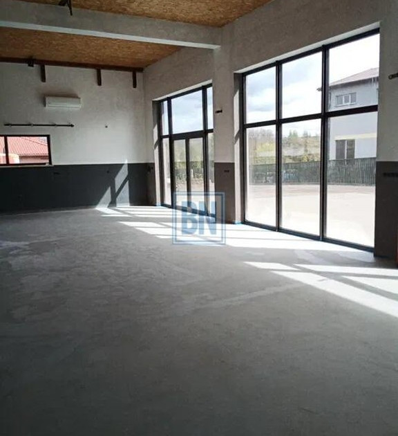 Lokal handlowy, usługowy do wynajęcia - Widok 2