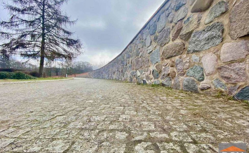 Działka na sprzedaż - Widok 2