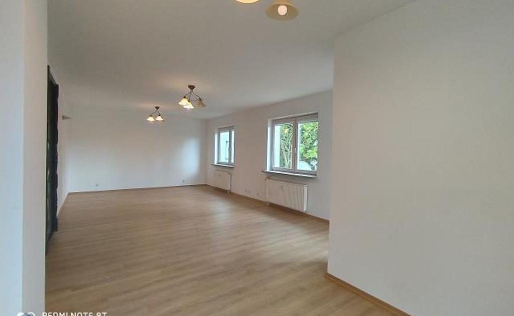 Biuro na sprzedaż - Widok 2
