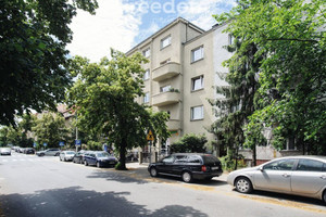 Klimatyczne mieszkanie w kamienicy w centrum