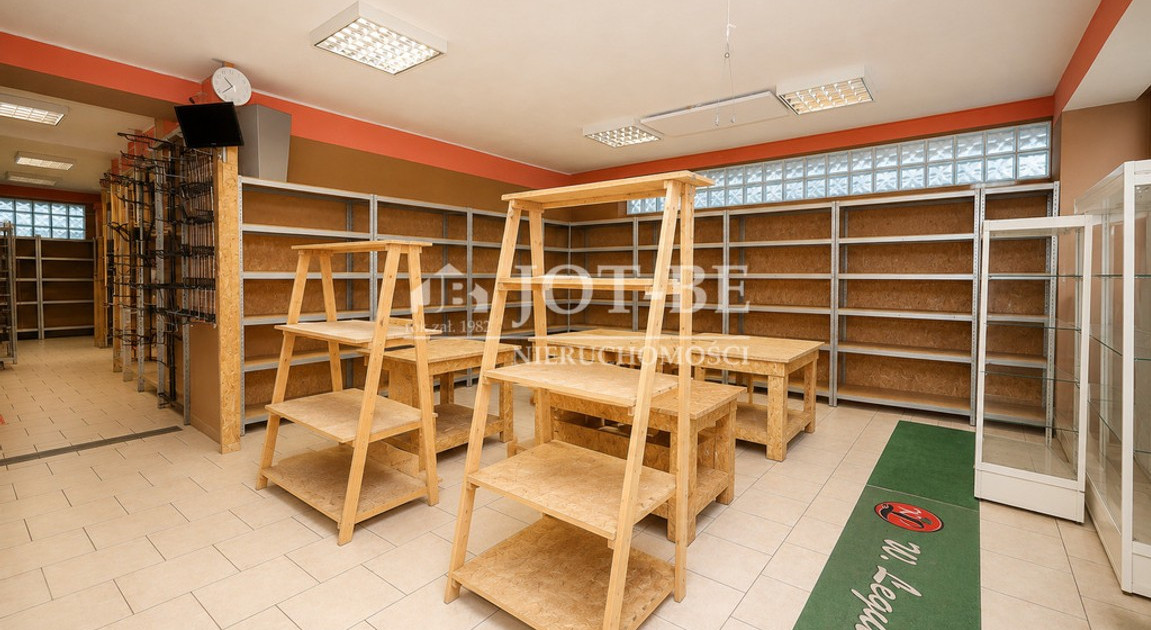 Lokal handlowy, usługowy na sprzedaż - Widok 2