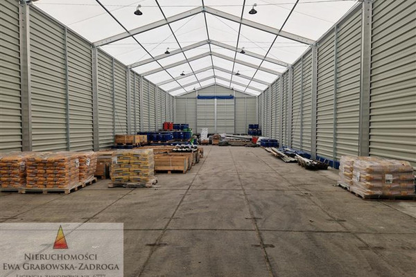 Commercial property, 450 m²