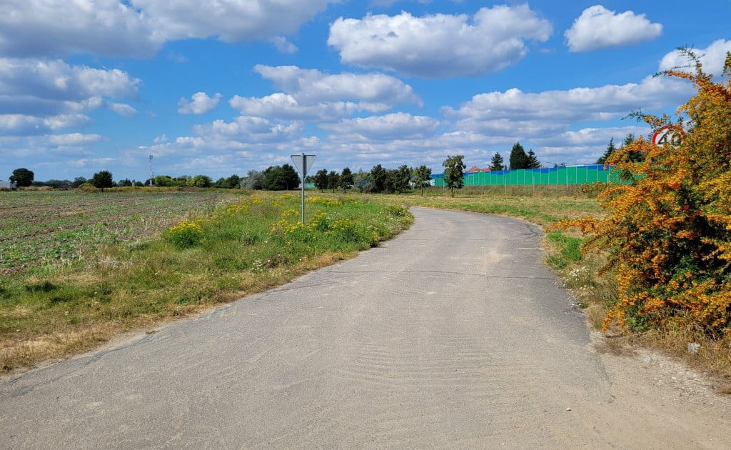 Działka na sprzedaż - Widok 2