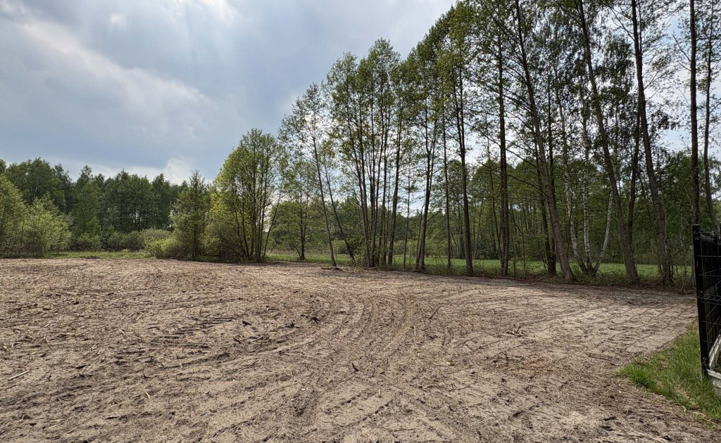 Działka na sprzedaż - Widok 2