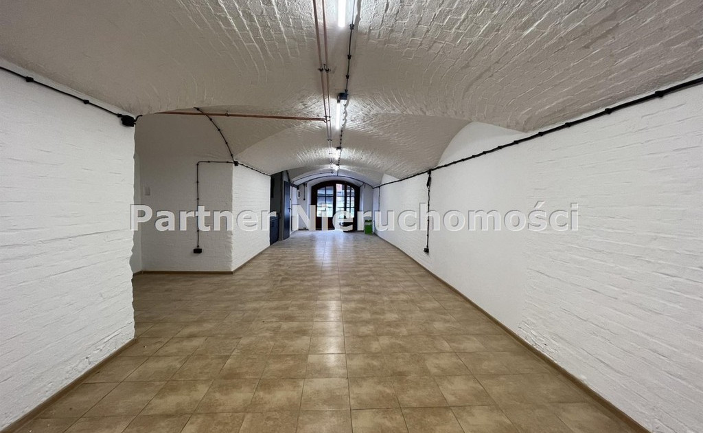 Lokal handlowy, usługowy do wynajęcia - Widok 2