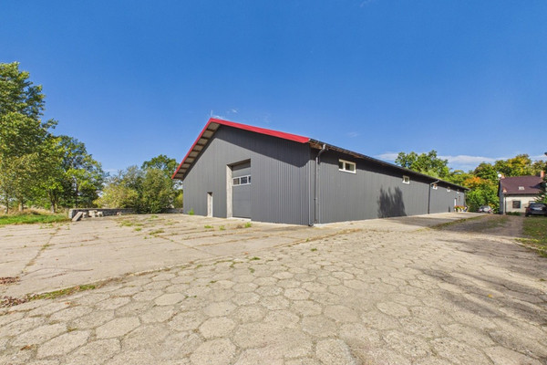 Poslovni prostor, 600 m²
