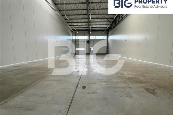Commercial property, 306 m²