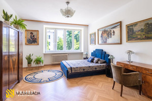 Stary Żoliborz, kamienica, balkon, teatr, metro