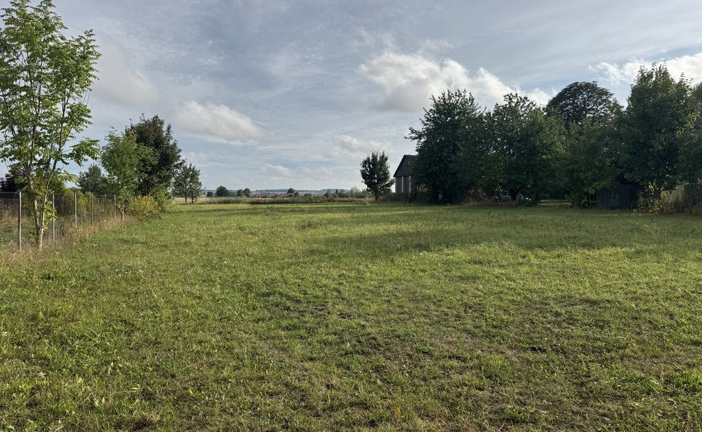 Działka na sprzedaż - Widok 2