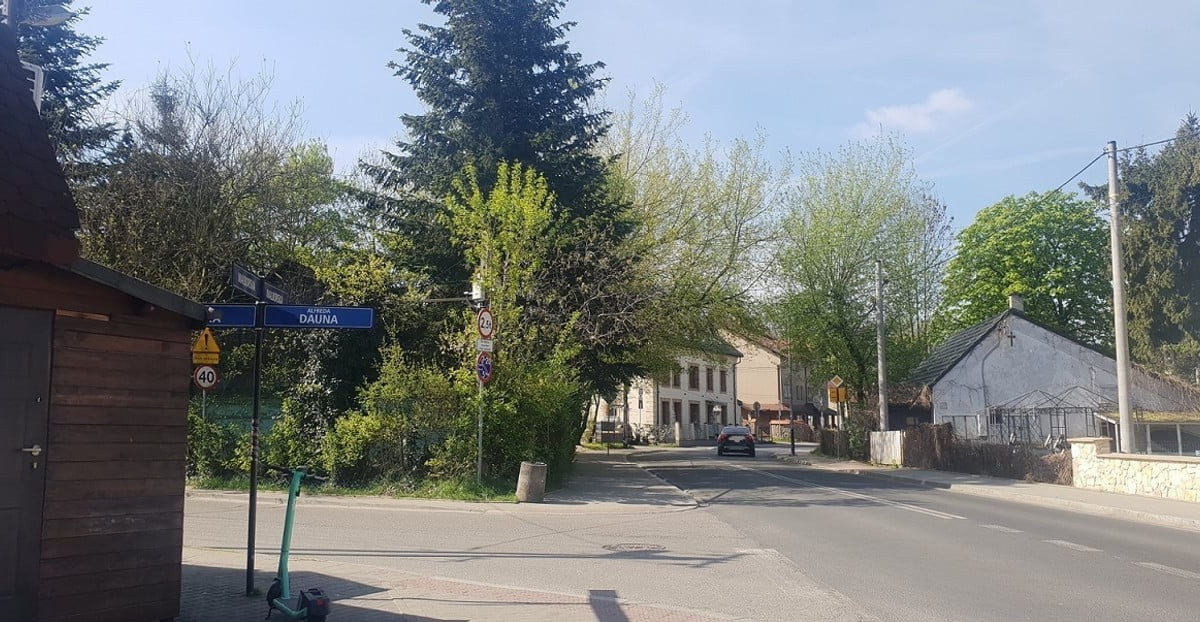 Działka na sprzedaż - Widok 2