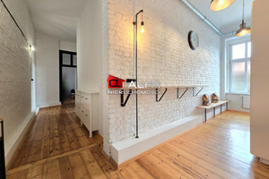 Klimatyczny loft z dużym balkonem!