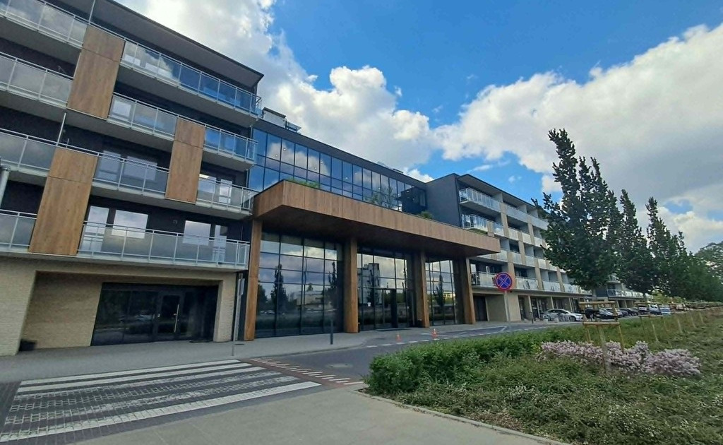 Lokal handlowy, usługowy na sprzedaż - Widok 2