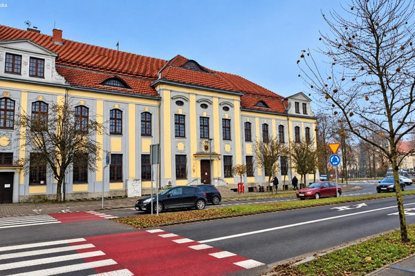 Nieruchomość komercyjna do wynajęcia