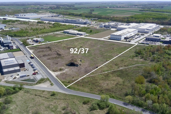 Działka na sprzedaż