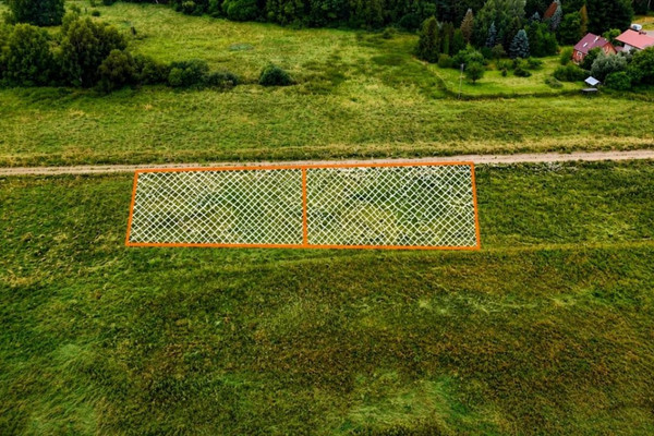 Land, 1560 m²