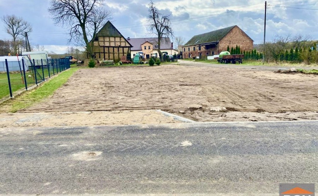 Działka na sprzedaż - Widok 2