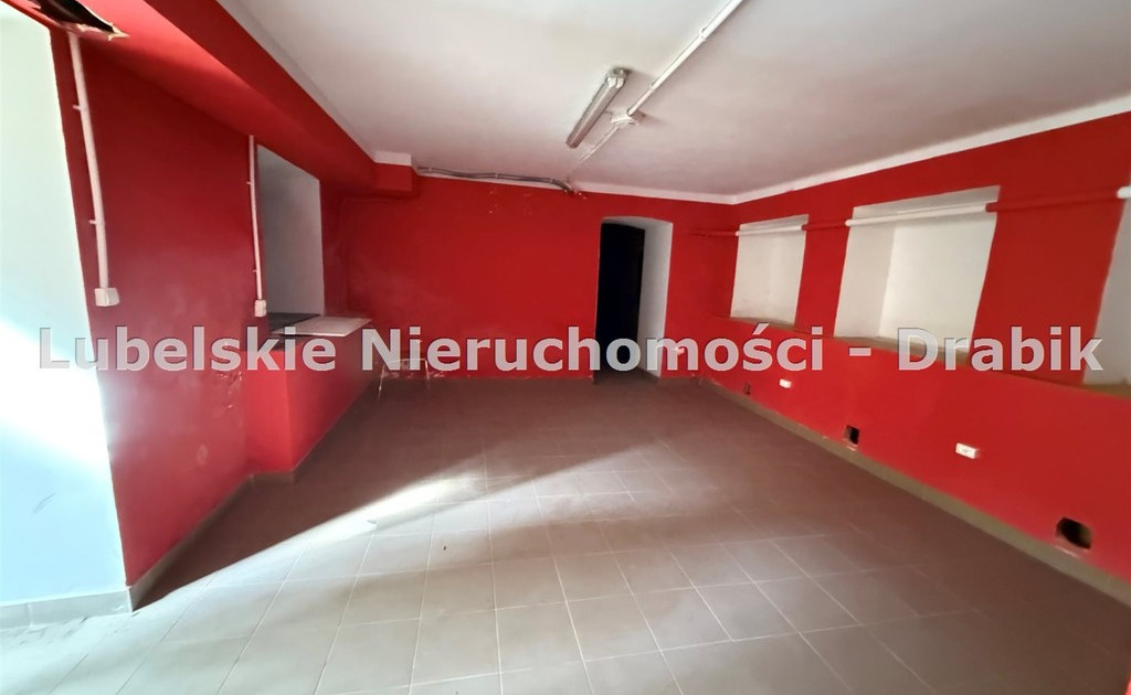 Nieruchomość komercyjna do wynajęcia - Widok 2
