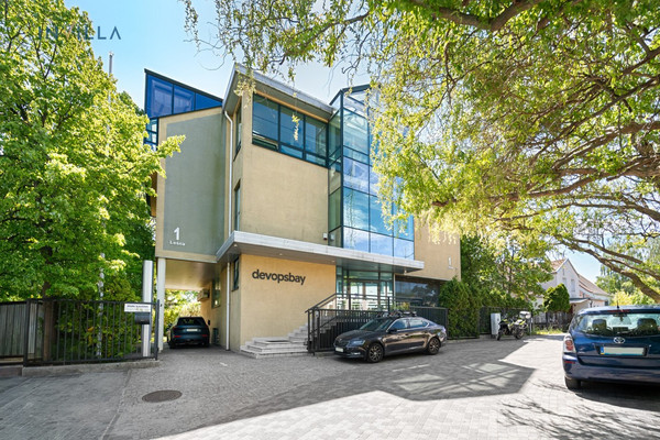 Komerčný priestor, 825 m²